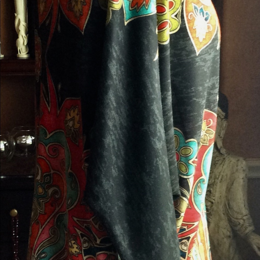 Amma Top - Picture 3 of 6
